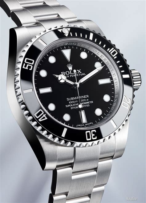 submariner rolex watch with date.